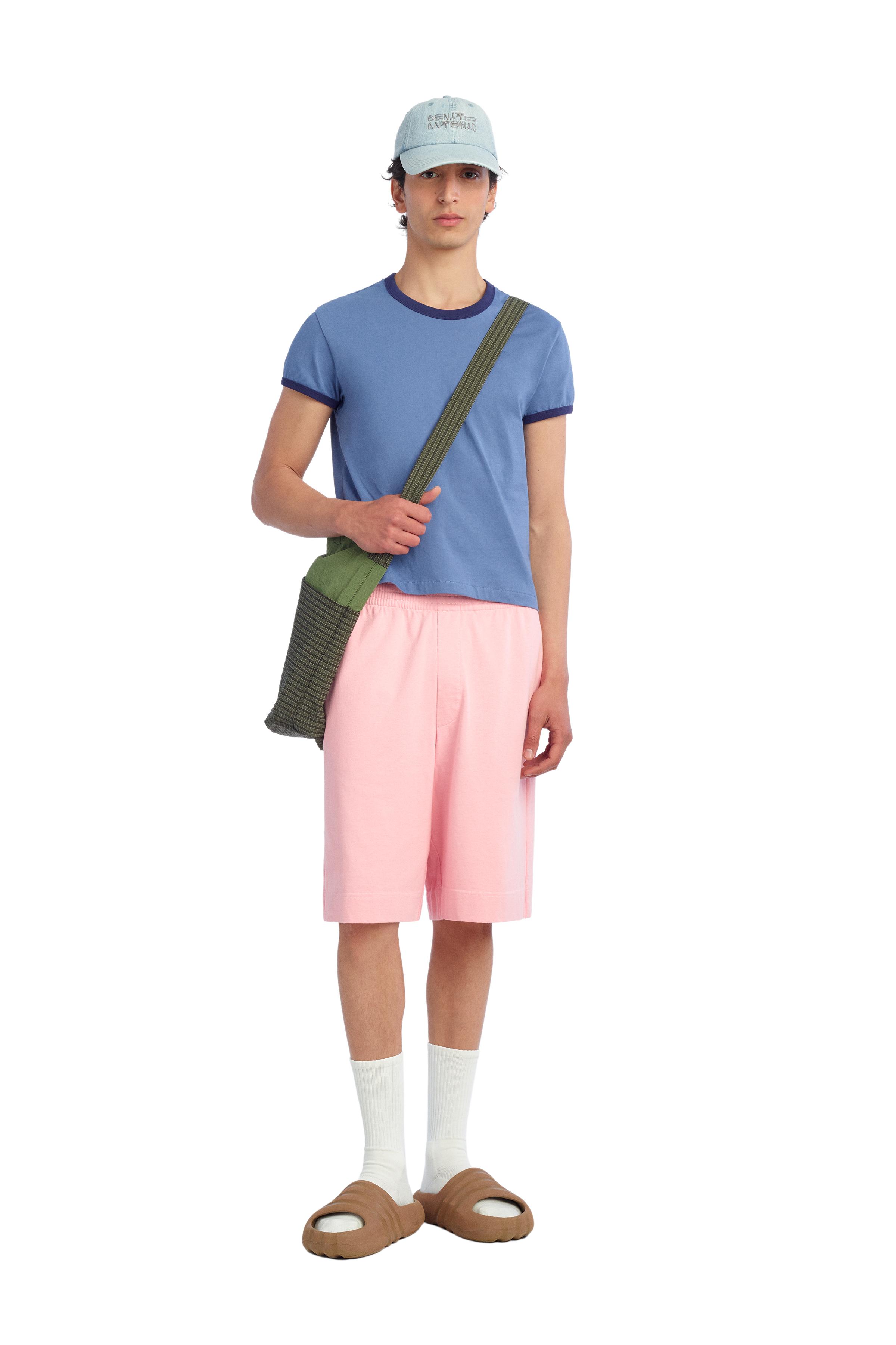SLIM FIT T-SHIRT WITH CONTRASTING RIB TRIM